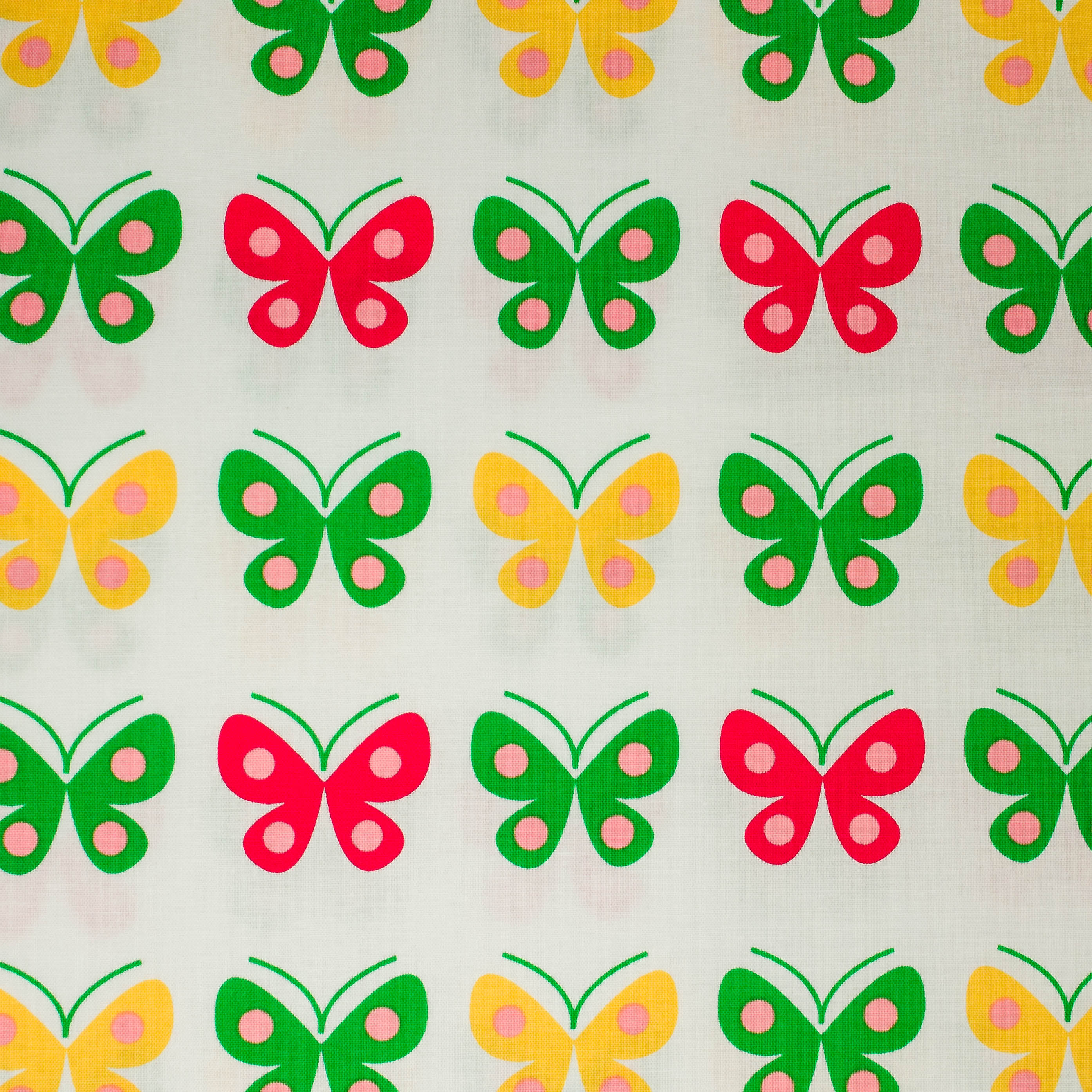 Katoen wit met groene, gele en rode vlinders